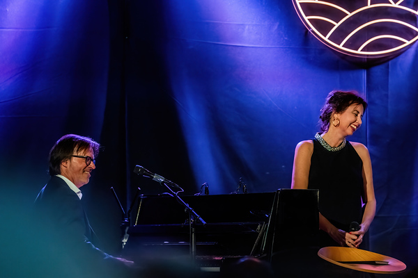 Samen zingt dit liefdeskoppel al 18 jaar Franse en Nederlandse Chansons