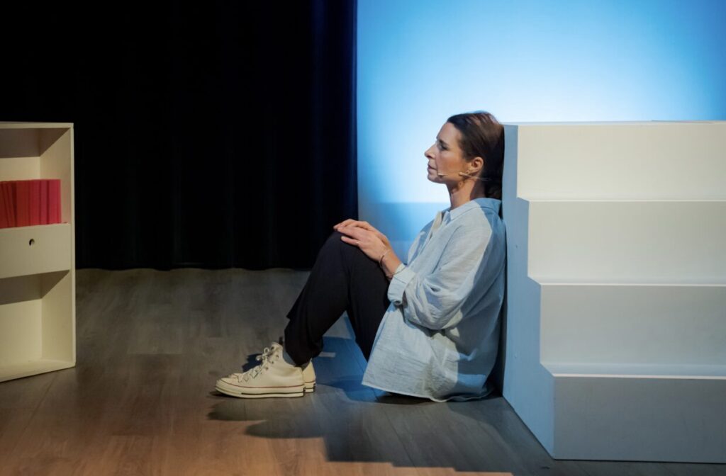 Productiehuis Lente speelt de voorstelling Moeder van Glas