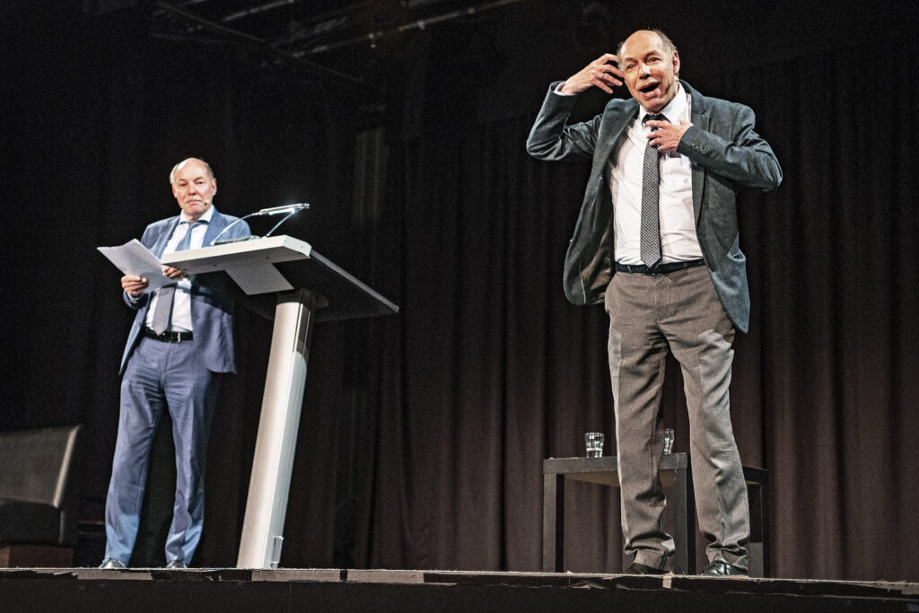 Anker & Anker in het theater.