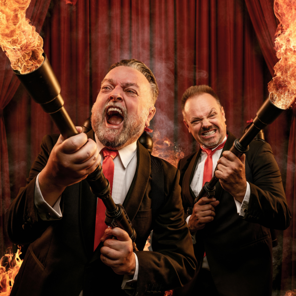 Arie en Silvester in het theater.